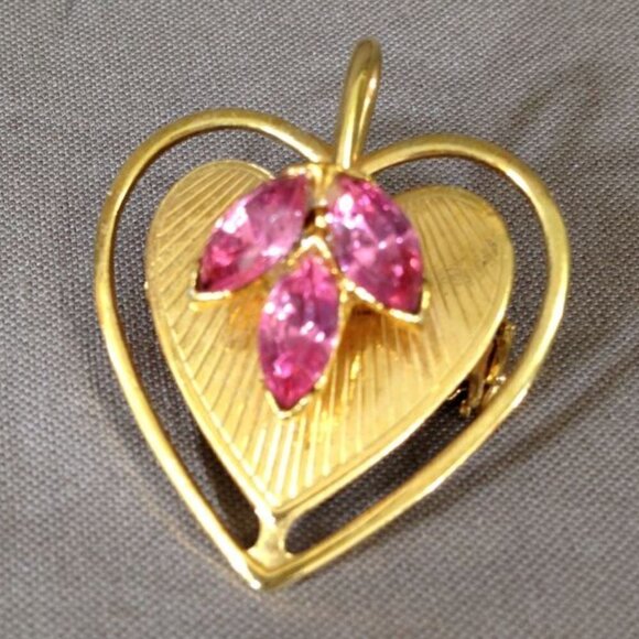 Vintage Gold Tone Heart Pin with Three Rose Pink Stones Pendant or Brooch - Picture 2 of 4
